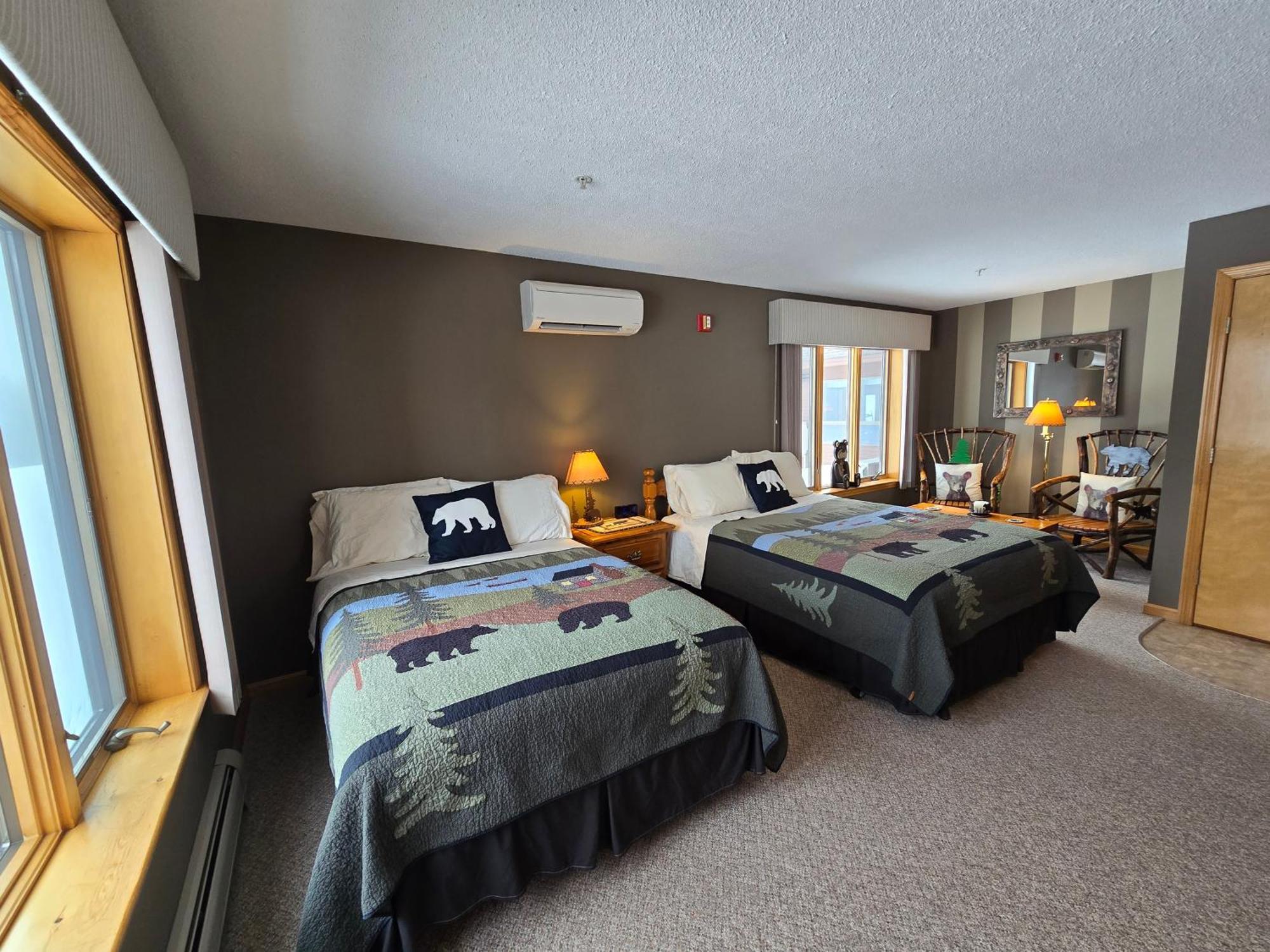 First Settlers Lodge Weston 외부 사진